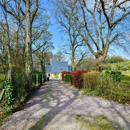 Lively With Enclosed Garden